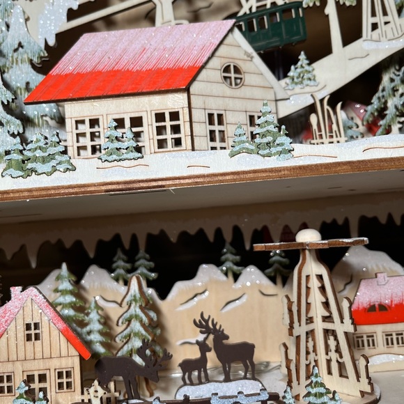 Martha Stewart LED Winter Village Scene - Picture 8 of 14